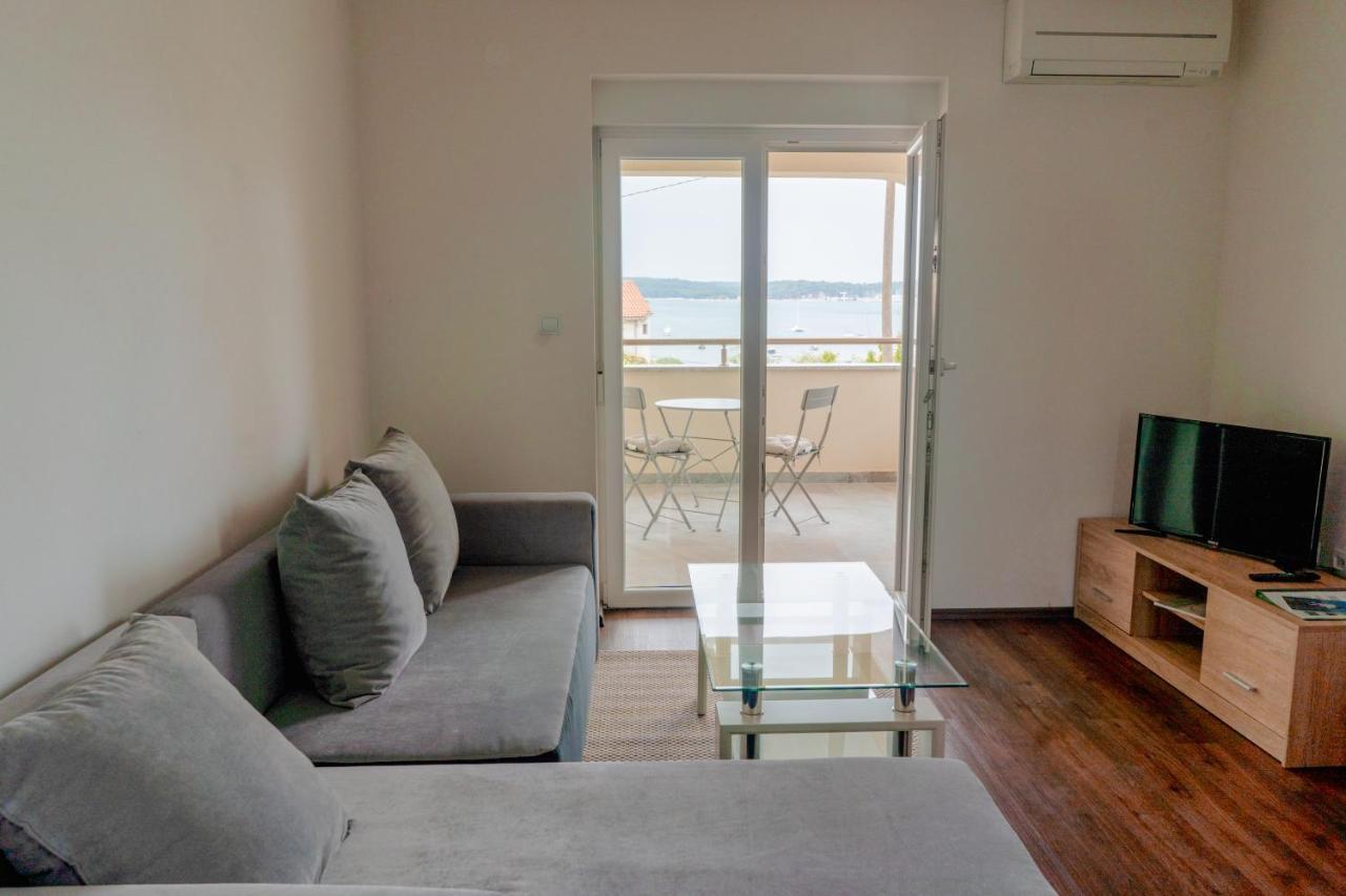 Villa Livi - Luxury Sea View Appartments Medolino Esterno foto