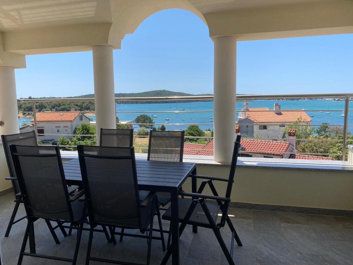 Villa Livi - Luxury Sea View Appartments Medolino Esterno foto